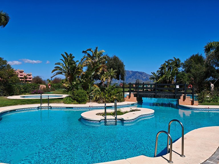 Apartment for Sale in La Mairena, Malaga 4