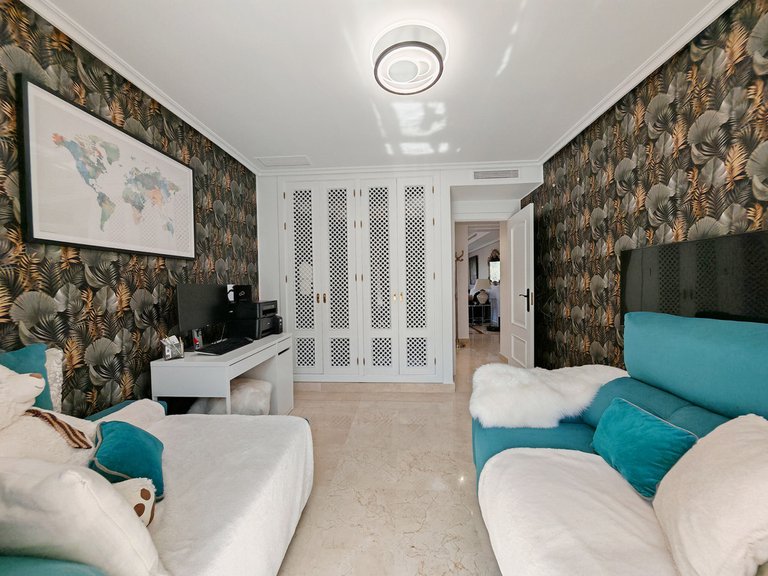 Apartment for Sale in La Mairena, Malaga 5