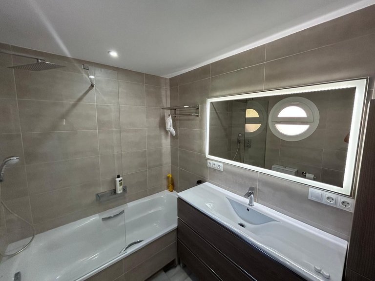 Villa for Sale in Benahavís, Malaga 32