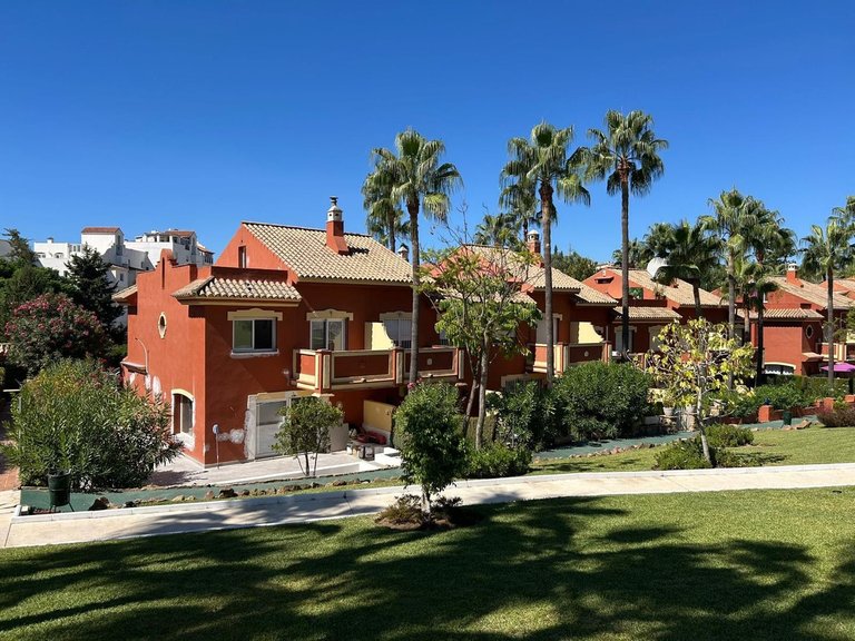 Villa for Sale in Benahavís, Malaga 50
