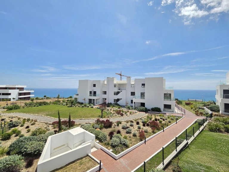 Apartment for Sale in Estepona, Malaga 4