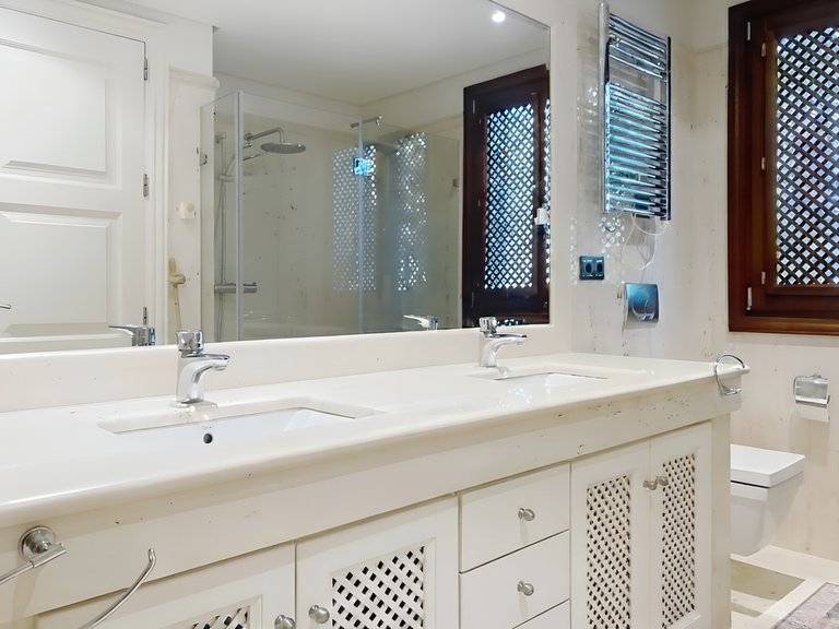 Apartment for Sale in Estepona, Malaga 36