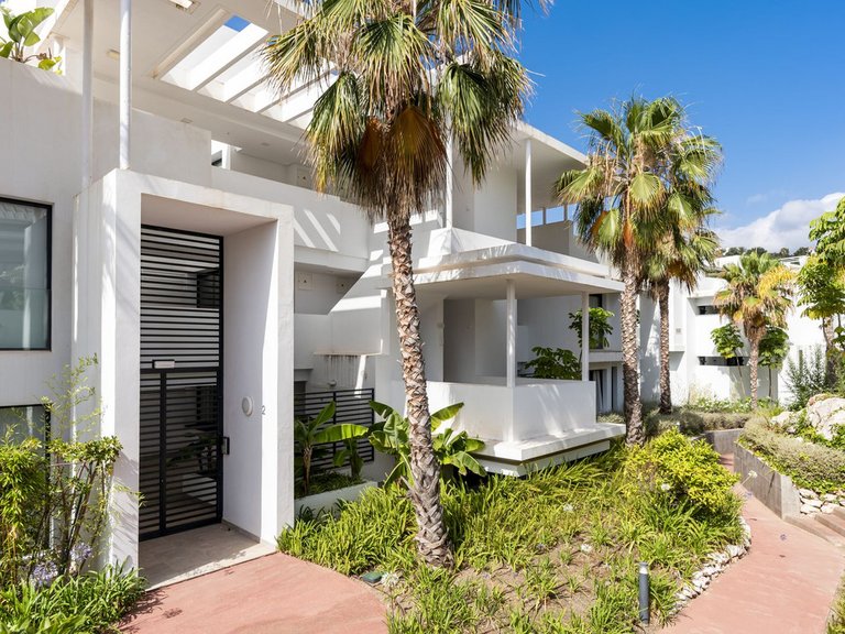 Apartment for Sale in Benahavís, Malaga 40