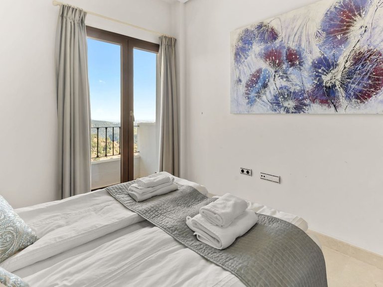 Villa for Sale in Benahavís, Malaga 18