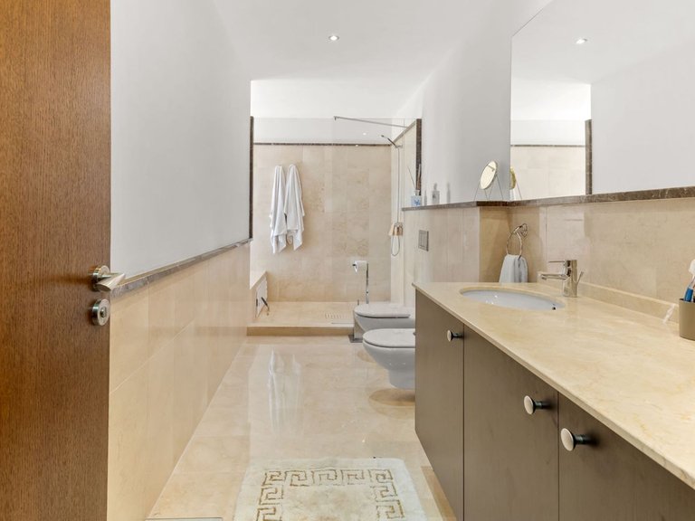 Villa for Sale in Benahavís, Malaga 20