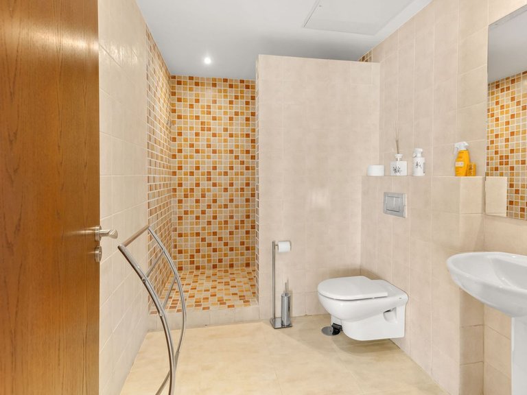 Villa for Sale in Benahavís, Malaga 23