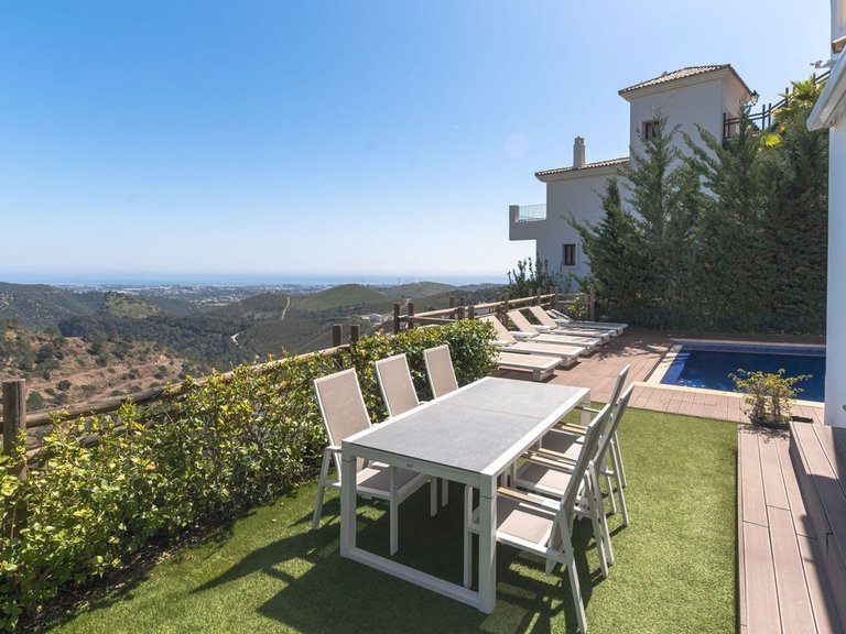 Villa for Sale in Benahavís, Malaga 5