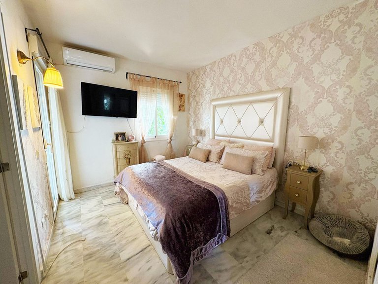 Villa for Sale in Bel Air, Malaga 10