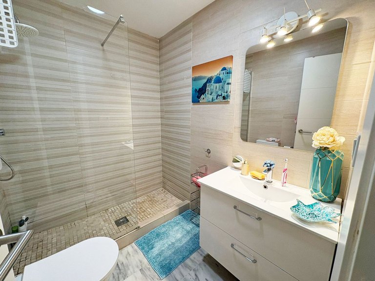 Villa for Sale in Bel Air, Malaga 12