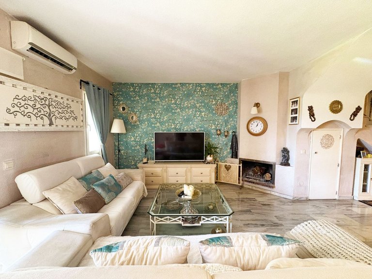 Villa for Sale in Bel Air, Malaga 3