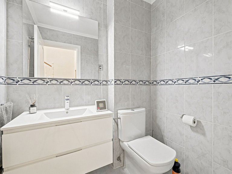 Villa for Sale in Hacienda Las Chapas, Malaga 10