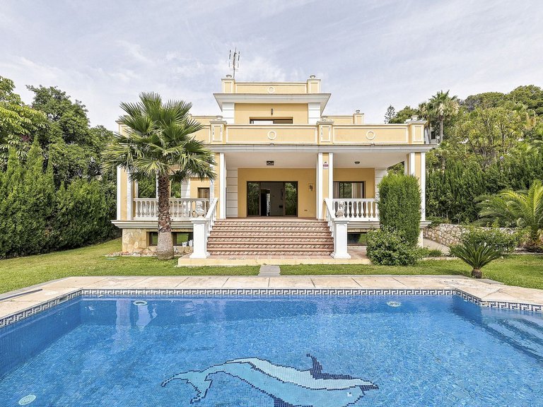 Villa for Sale in Hacienda Las Chapas, Malaga 18