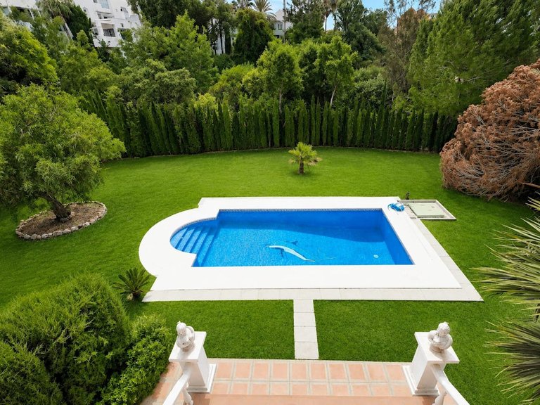 Villa for Sale in Hacienda Las Chapas, Malaga 2