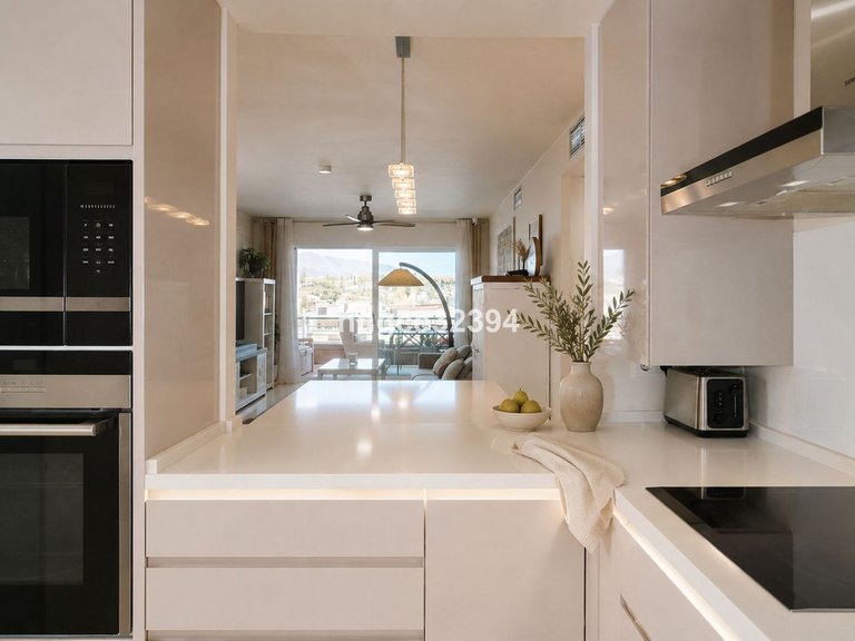 Apartment for Sale in San Pedro De Alcántara, Malaga 4