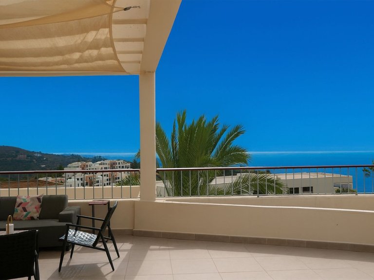 Apartment for Sale in Altos De Los Monteros, Malaga 1