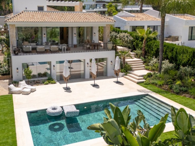 Villa for Sale in Marbella, Malaga 6