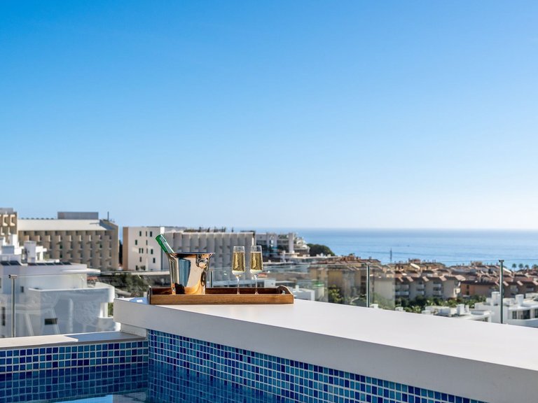 Apartment for Sale in Fuengirola, Malaga 2
