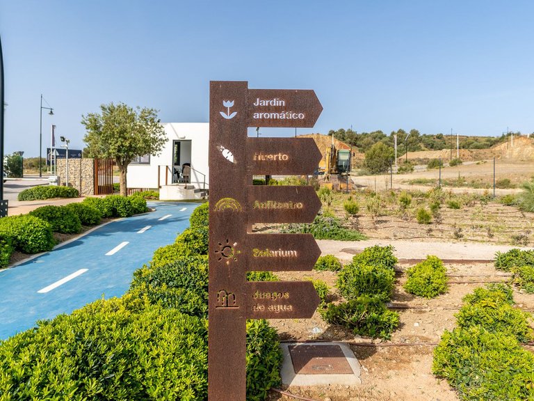 Apartment for Sale in Fuengirola, Malaga 40