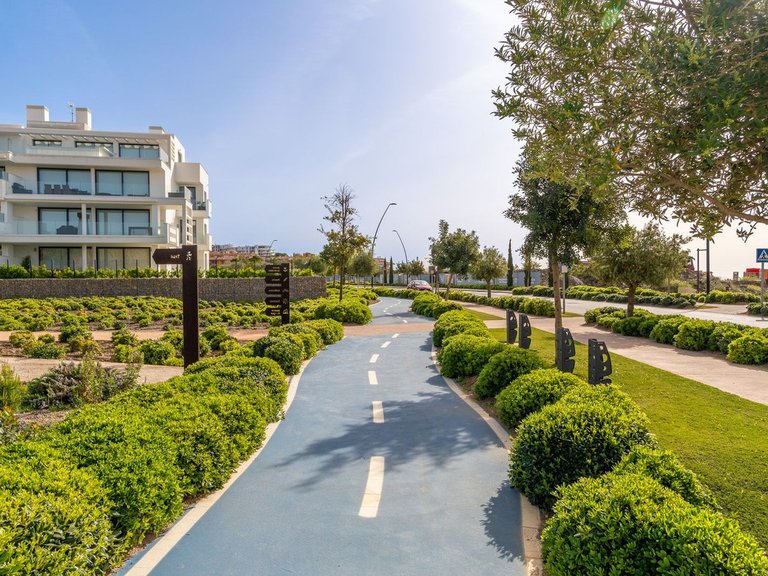 Apartment for Sale in Fuengirola, Malaga 47