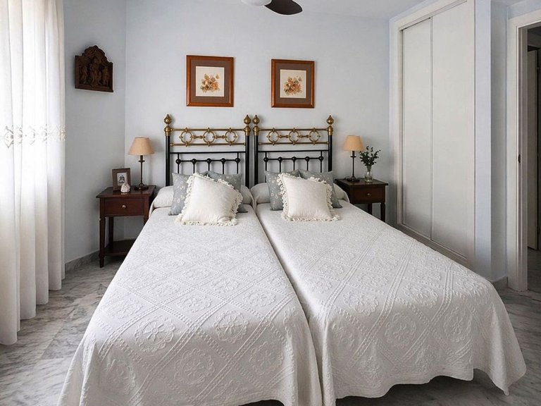 Apartment for Sale in Nueva Andalucía, Malaga 4