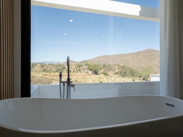 Villa for Sale in La Cala Golf, Malaga 8