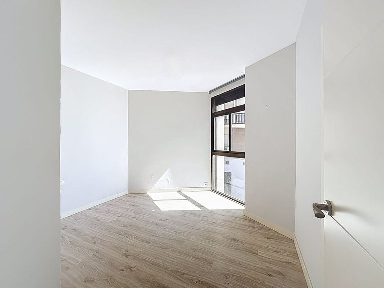 Apartment for Sale in Malagueta, Malaga 13