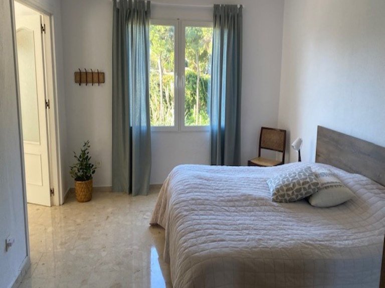 Villa for Sale in Calahonda, Malaga 7