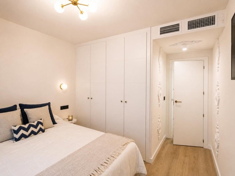 Apartment for Sale in Málaga Centro, Malaga 11