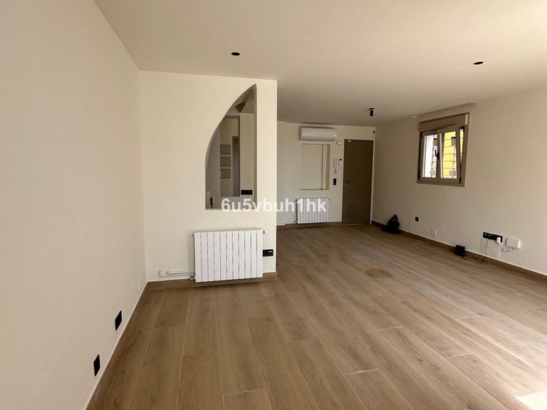 Villa for Sale in Málaga, Malaga 13