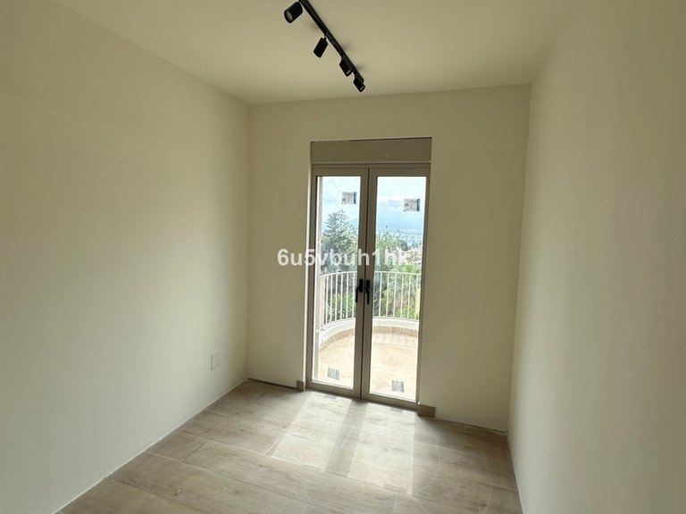 Villa for Sale in Málaga, Malaga 17