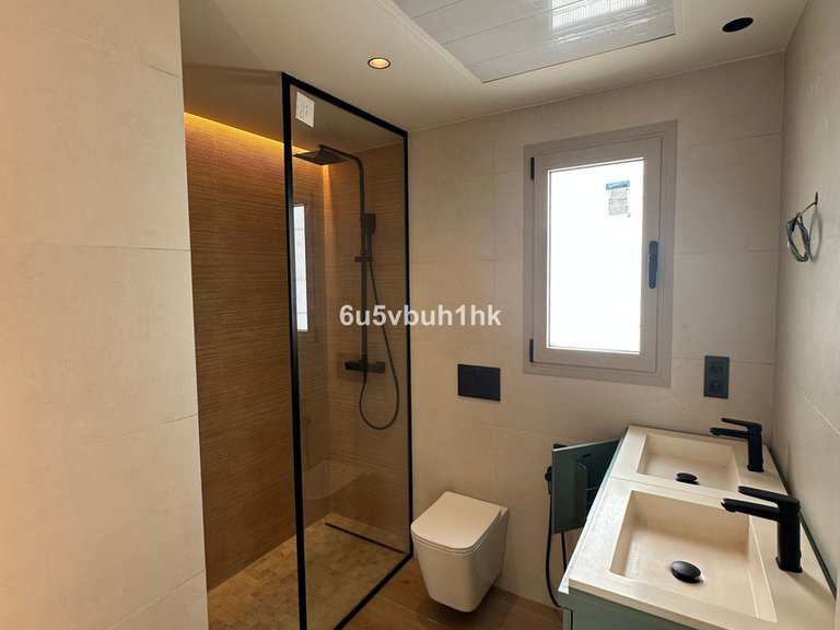 Villa for Sale in Málaga, Malaga 20