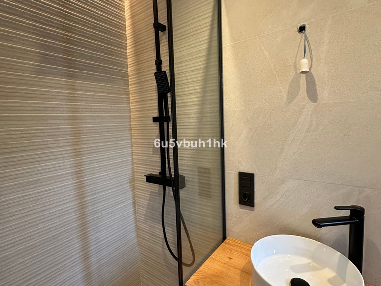 Villa for Sale in Málaga, Malaga 27