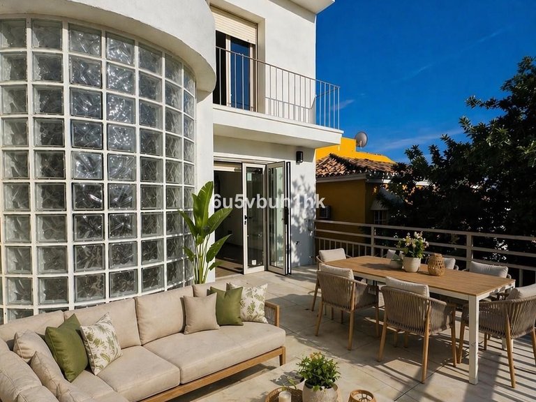 Villa for Sale in Málaga, Malaga 3