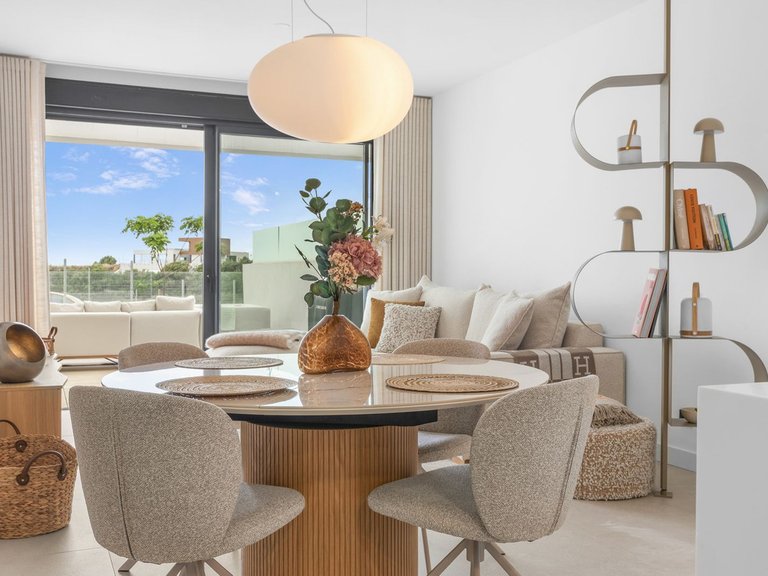 Apartment for Sale in Altos De Los Monteros, Malaga 1