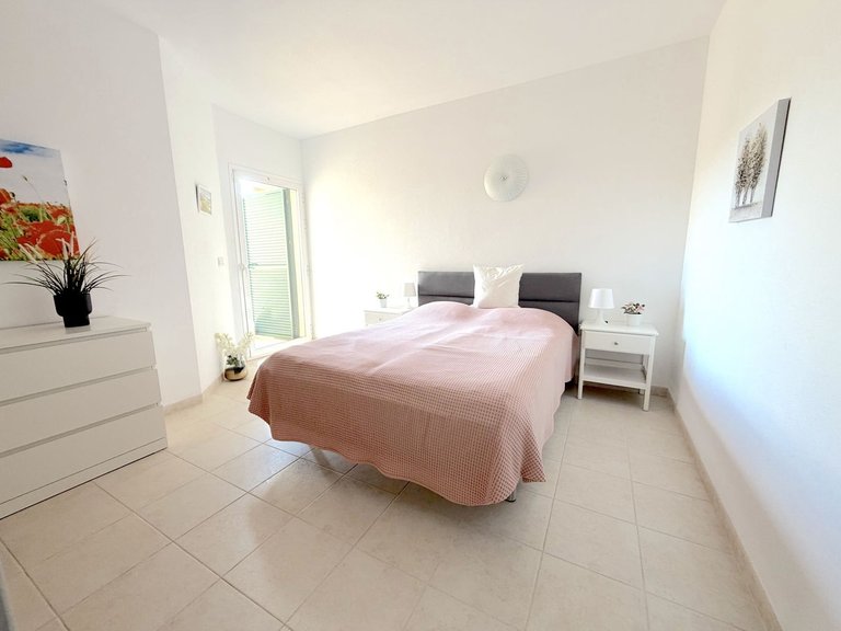 Apartment for Sale in Higueron, Malaga 14