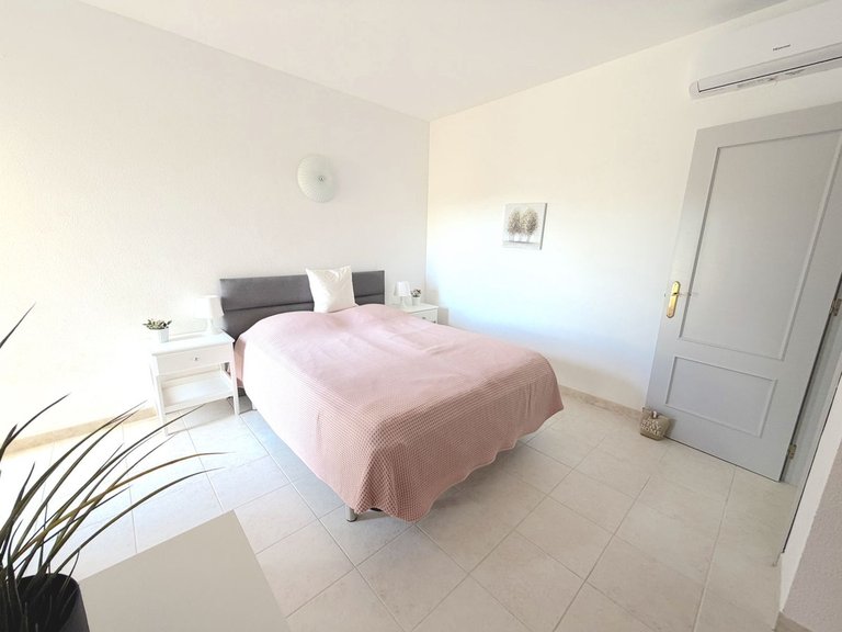 Apartment for Sale in Higueron, Malaga 16