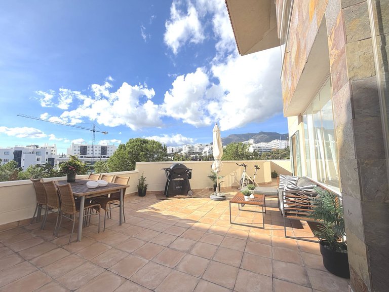 Apartment for Sale in Higueron, Malaga 6