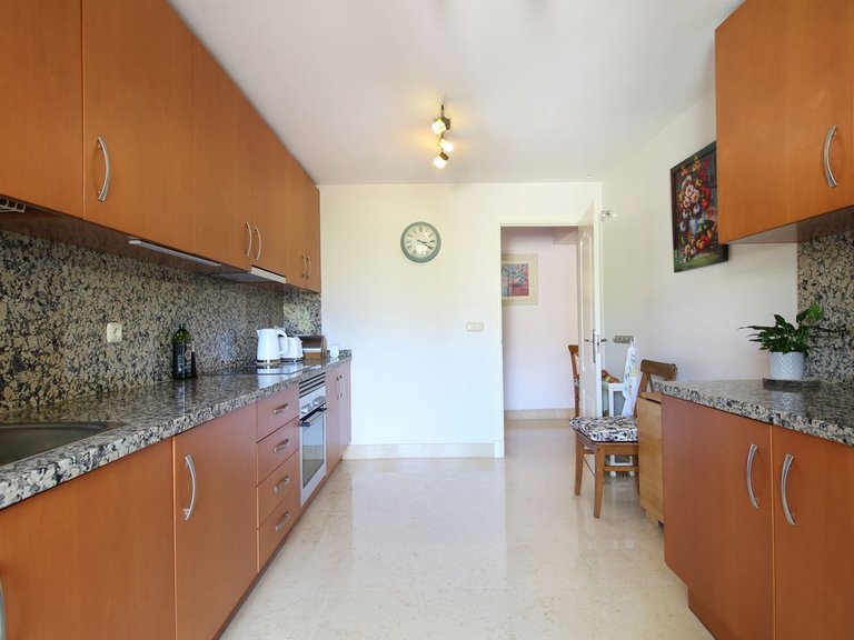 Apartment for Sale in Benahavís, Malaga 9