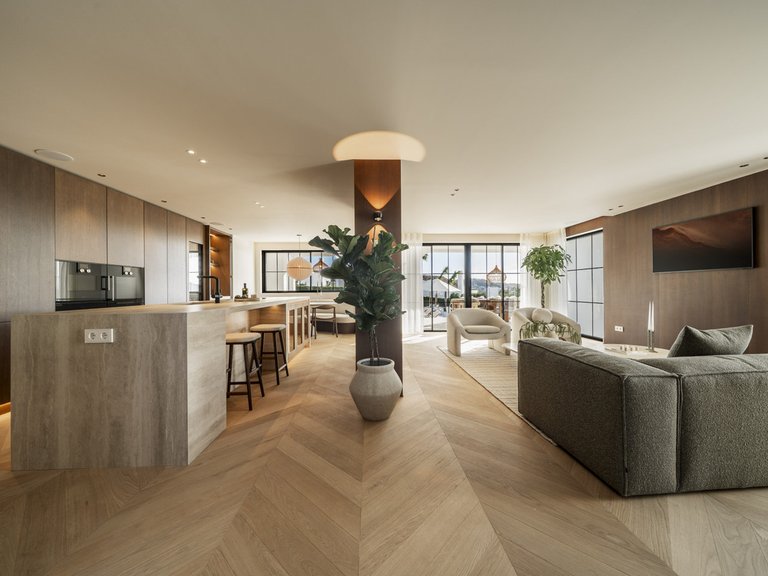 Villa for Sale in Nueva Andalucía, Malaga 10
