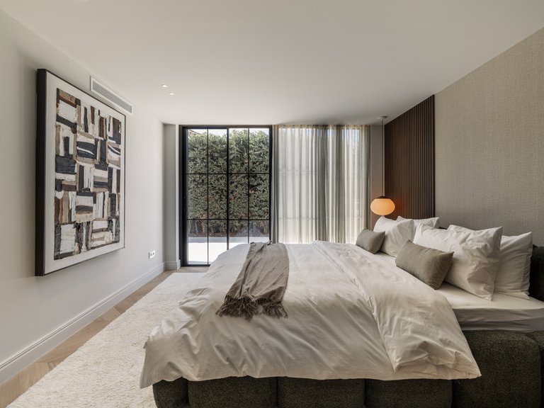 Villa for Sale in Nueva Andalucía, Malaga 27