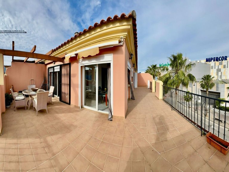 Apartment for Sale in Las Lagunas, Malaga 12