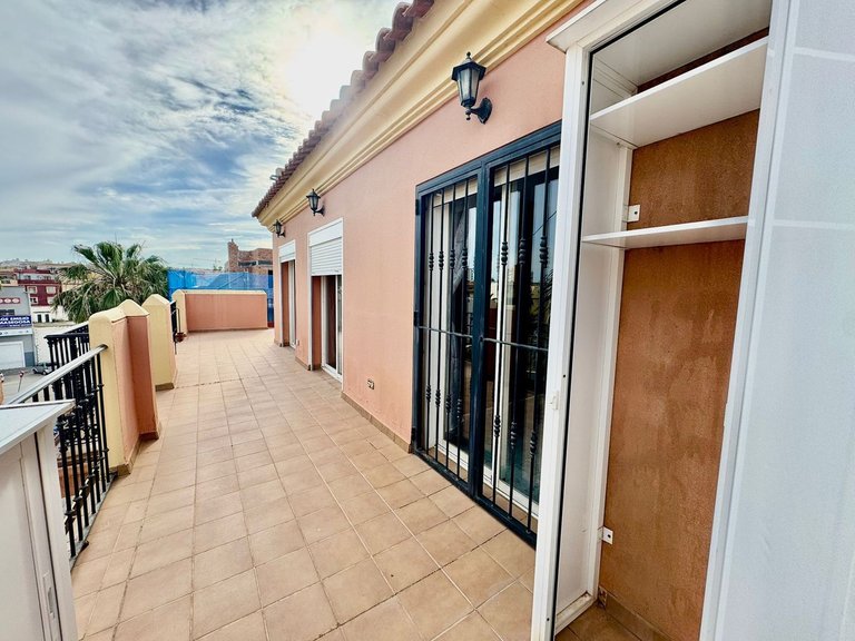 Apartment for Sale in Las Lagunas, Malaga 15