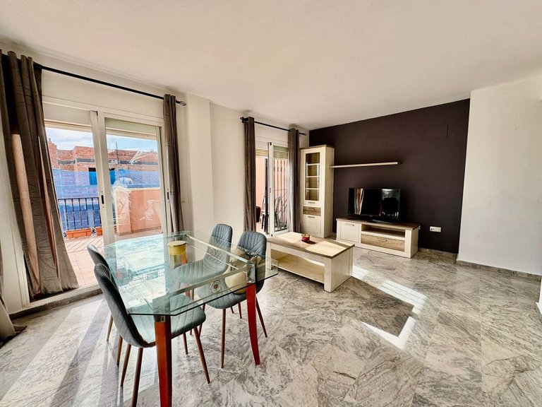 Apartment for Sale in Las Lagunas, Malaga 5