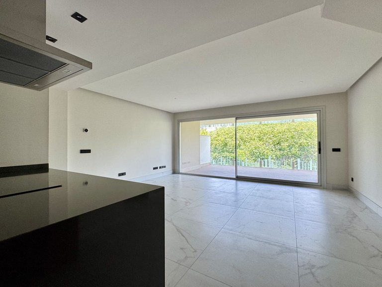 Apartment for Sale in San Pedro De Alcántara, Malaga 3