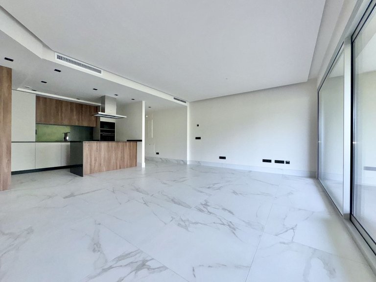 Apartment for Sale in San Pedro De Alcántara, Malaga 4