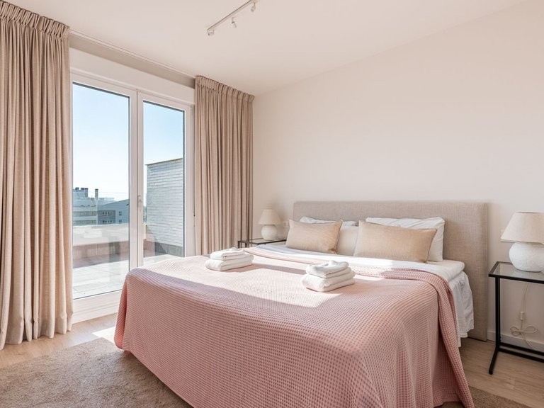 Apartment for Sale in Nueva Andalucía, Malaga 14