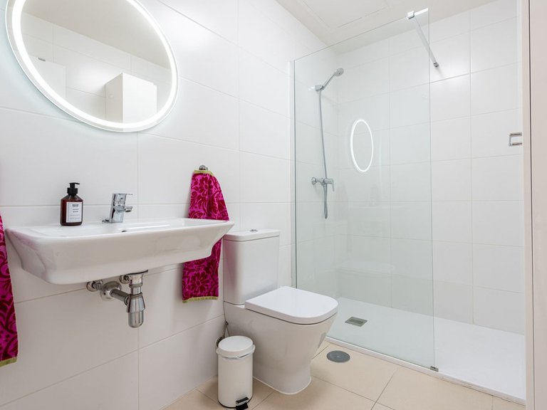 Apartment for Sale in Nueva Andalucía, Malaga 17