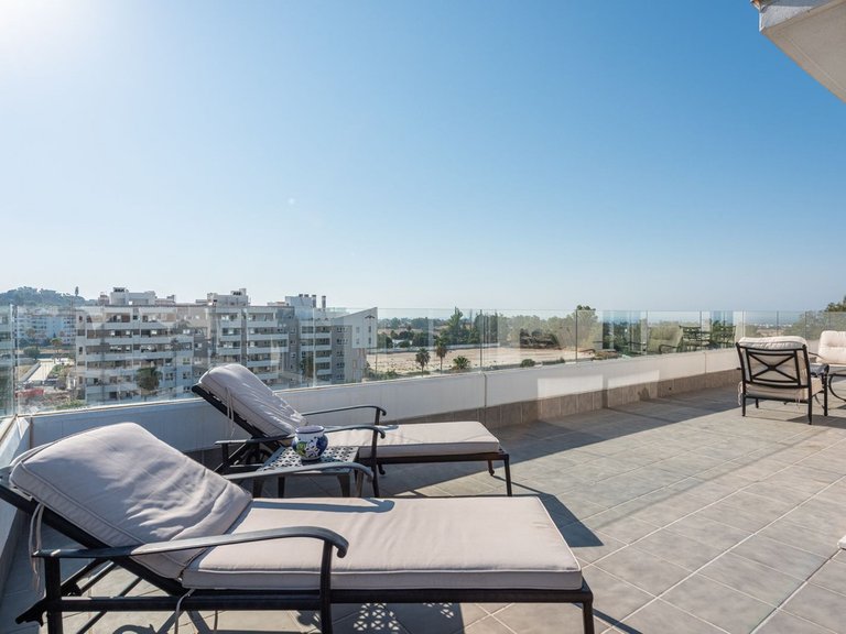Apartment for Sale in Nueva Andalucía, Malaga 6