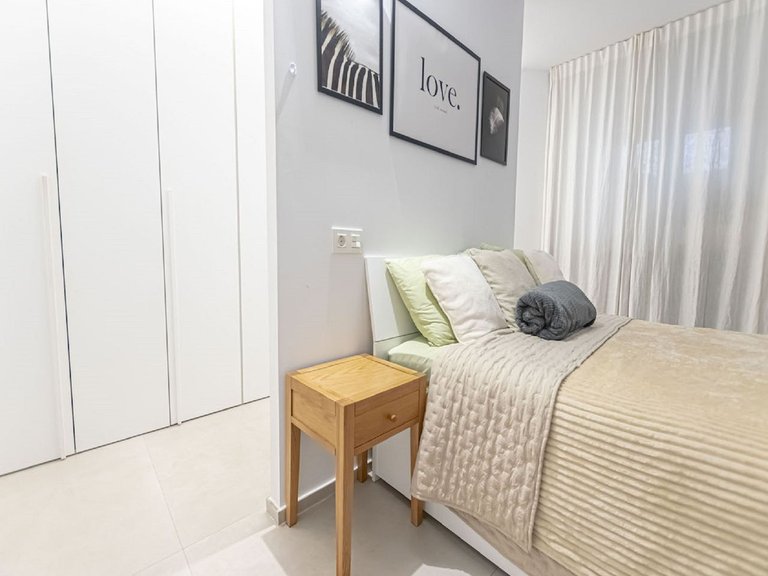 Apartment for Sale in Puerto Banús, Malaga 14