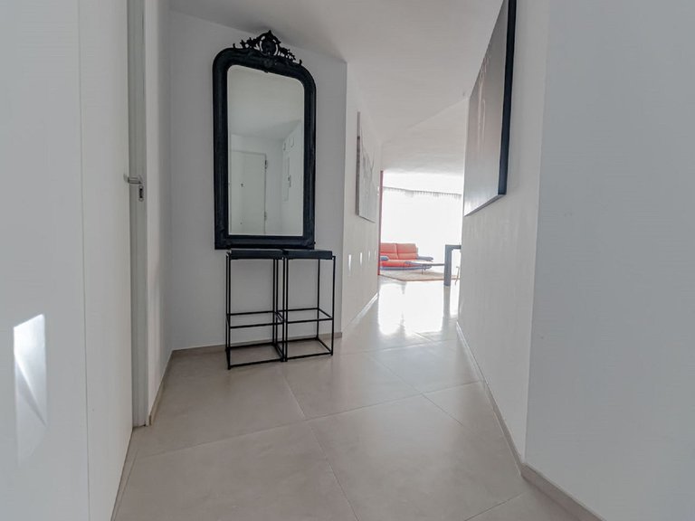 Apartment for Sale in Puerto Banús, Malaga 17